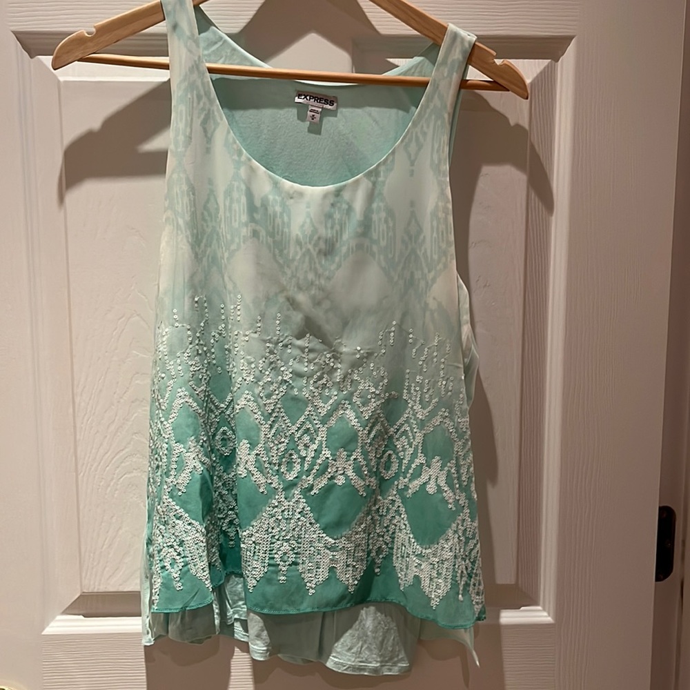 Express. Sleeveless top. Turquoise green. Medium